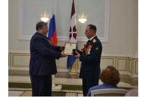 Вручена медаль 70 лет Победы в Великой Отечественной войне 1941-1945 годов из рук Главы РМ